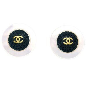 Chanel White Black Button Shell Earrings Clip-On